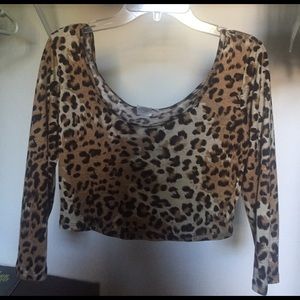 Long sleeve crop top