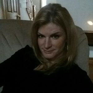 Meet your Posher, Helen