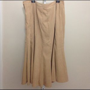 Dressbarn Polyester Blend long plus size skirt 20