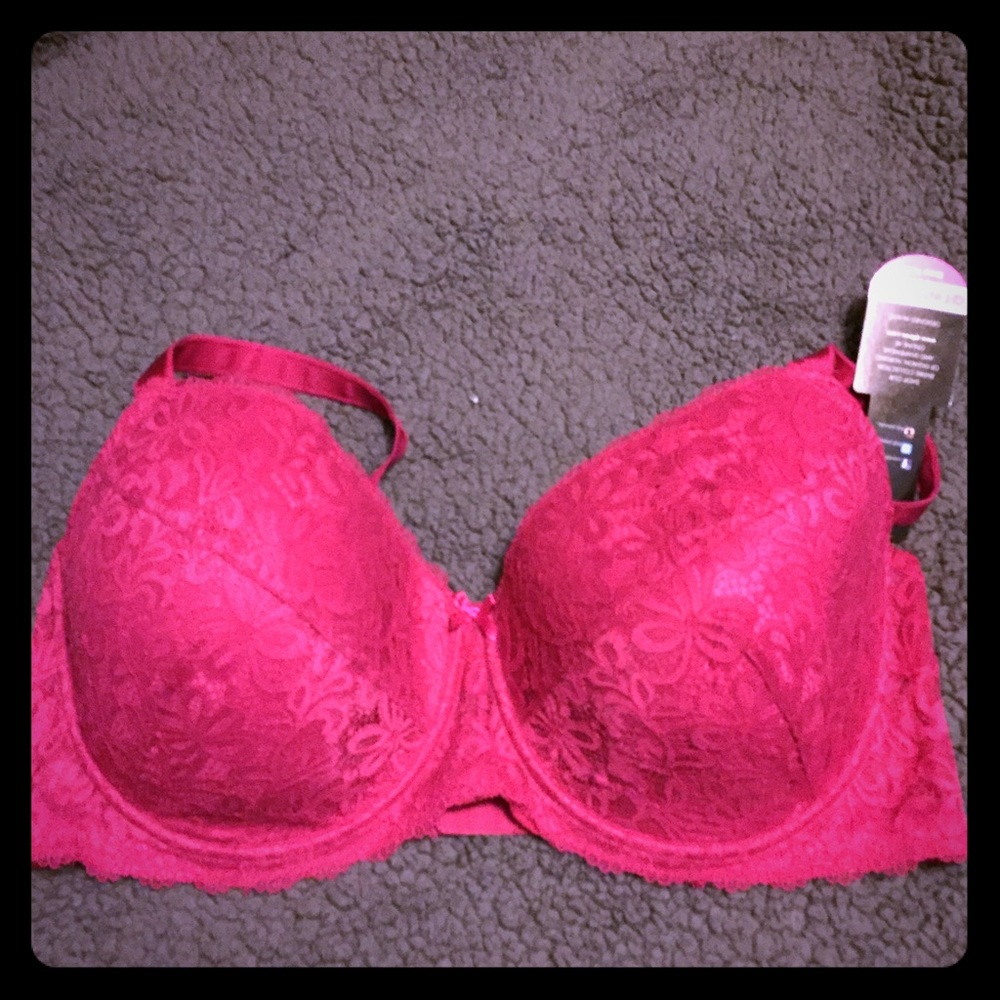 Pink lace bra. New plus size