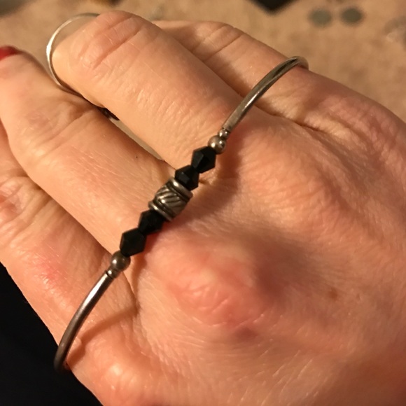 Rustic looking bracelet - Picture 2 of 2