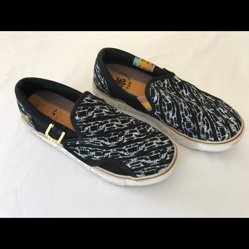 Royal Elastics black molasses size 6.5