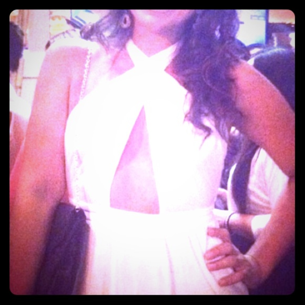 NASTY GAL LARGE WHITE HALTER DRESS 👗