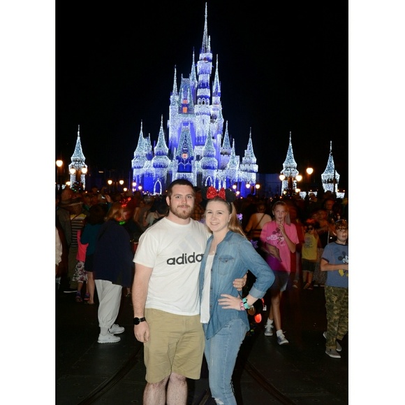 Meet your Posher!! - Picture 2 of 5