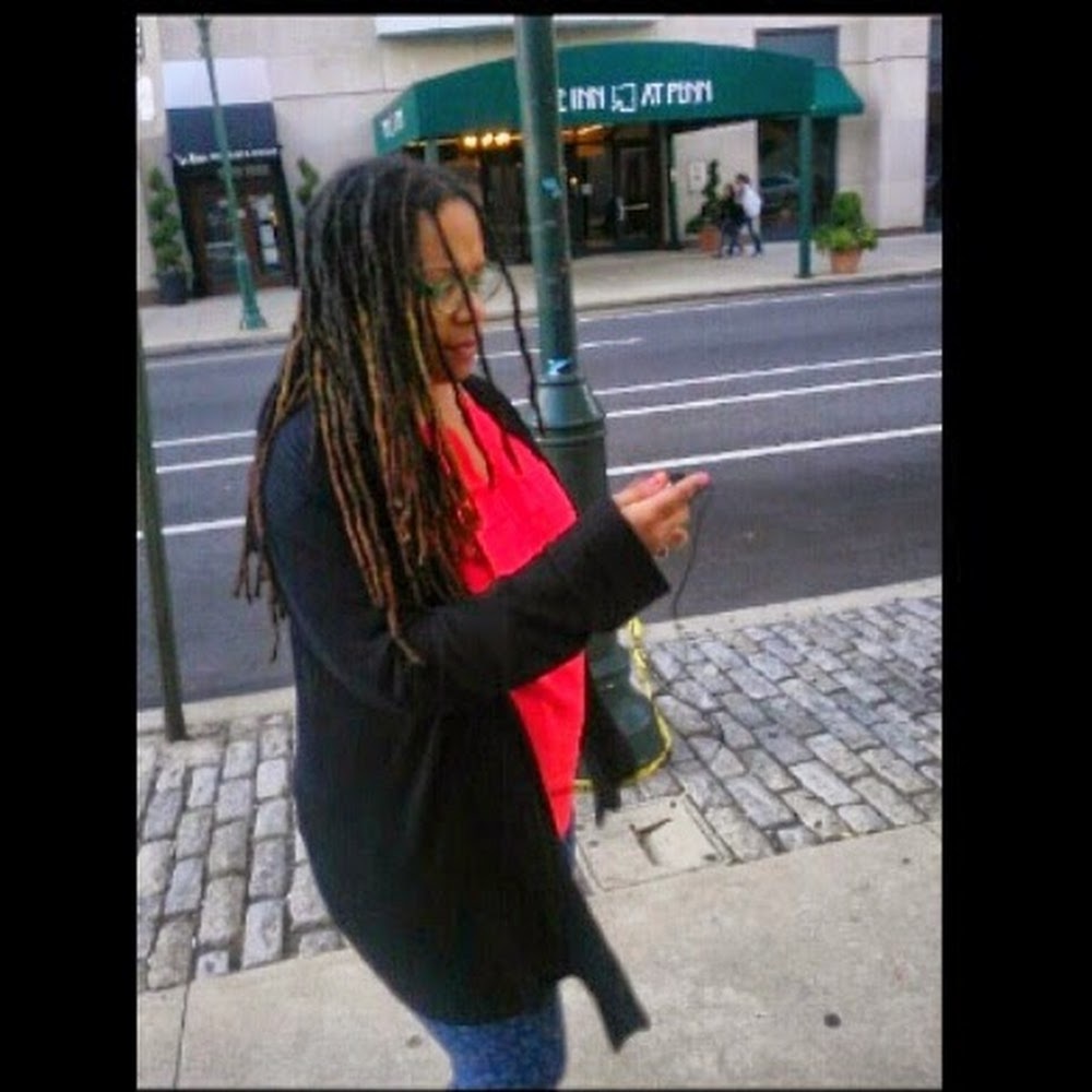 Meet your Posher, Regina