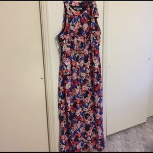 Heidi Weisel 22W Floral Print Maxi Dress