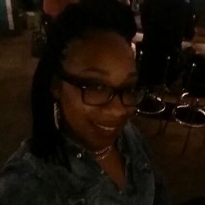 Meet your Posher, Shay