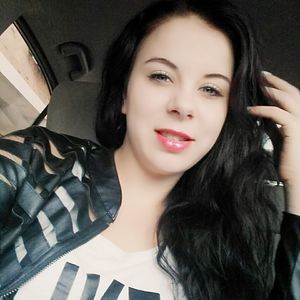 Meet your Posher, Annie