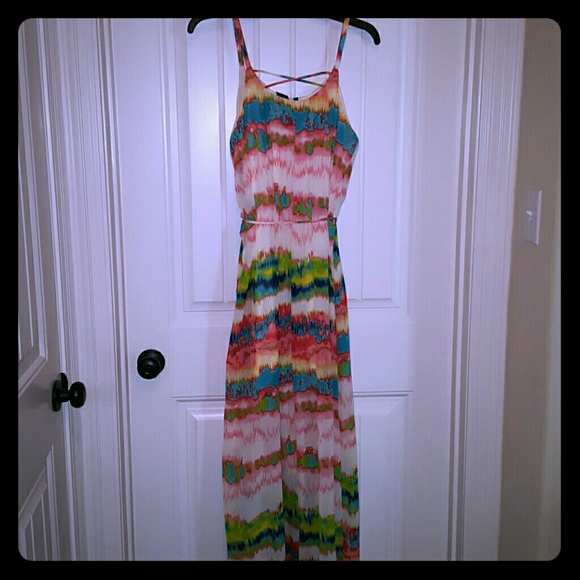 Dress - Picture 2 of 3