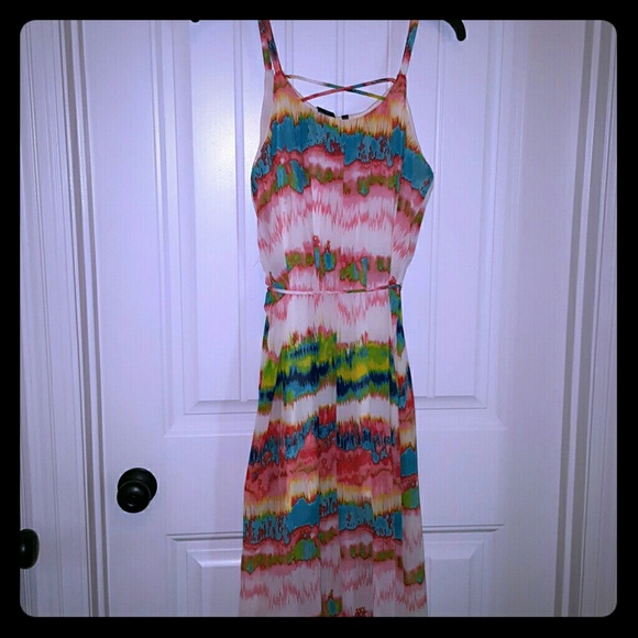 Dress - Picture 3 of 3