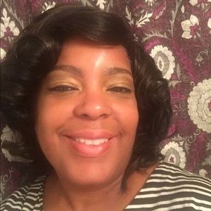 Meet your Posher, Jacqueline