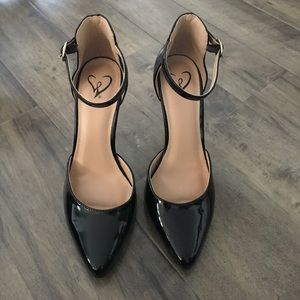 Patent strap Heel in Black