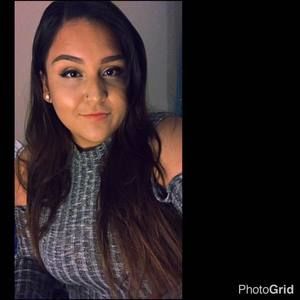 Meet your Posher, Adriana