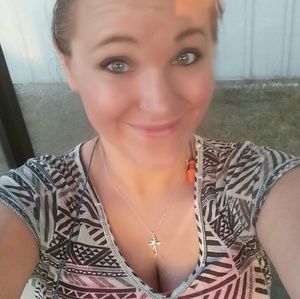 Meet your Posher, Bethany