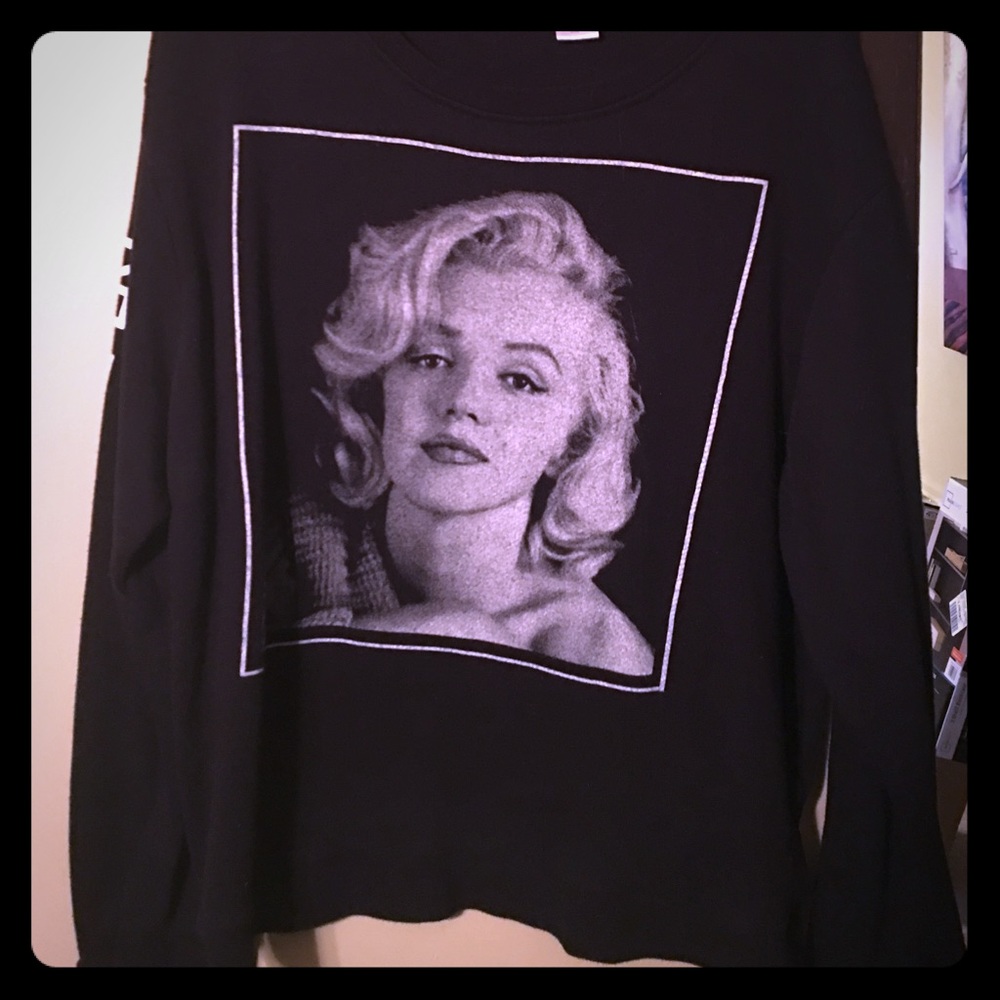Marilyn Monroe sweatshirt