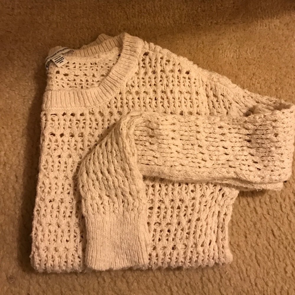 American Eagle sweater 👚