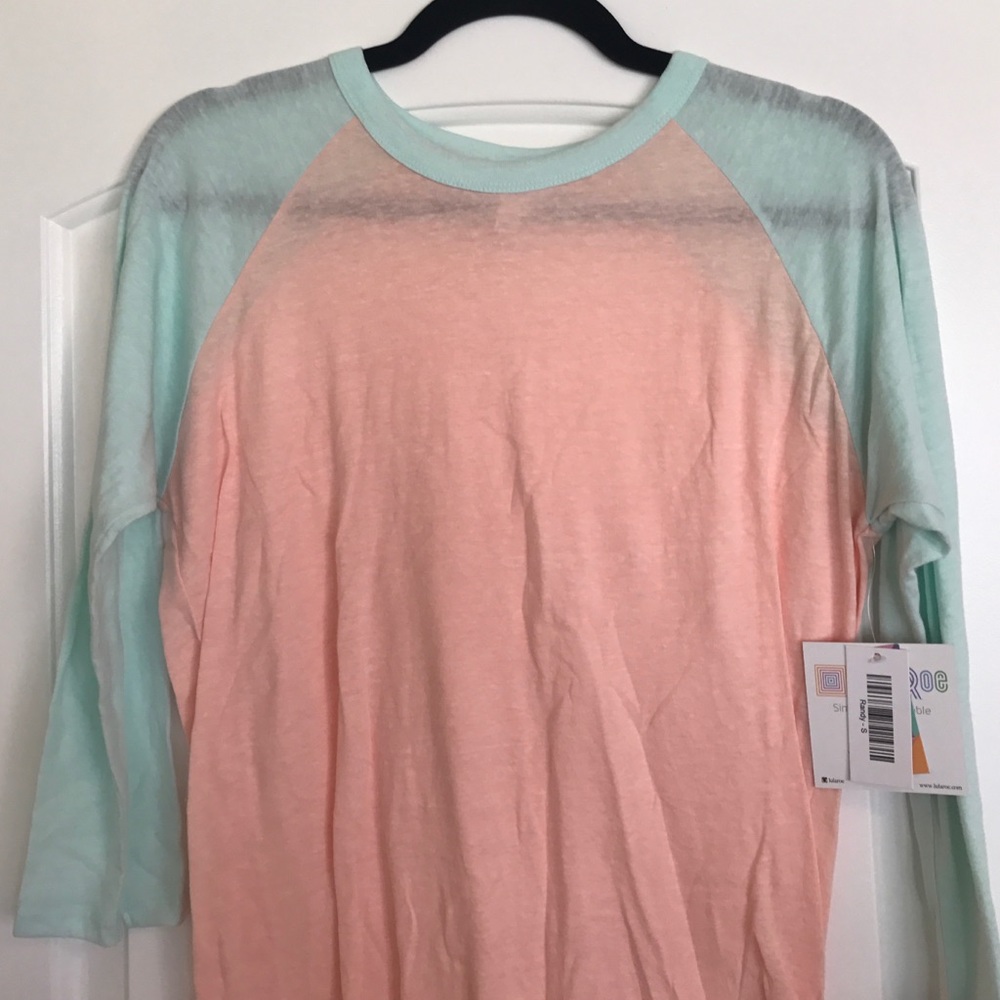 Lularoe Randy tee