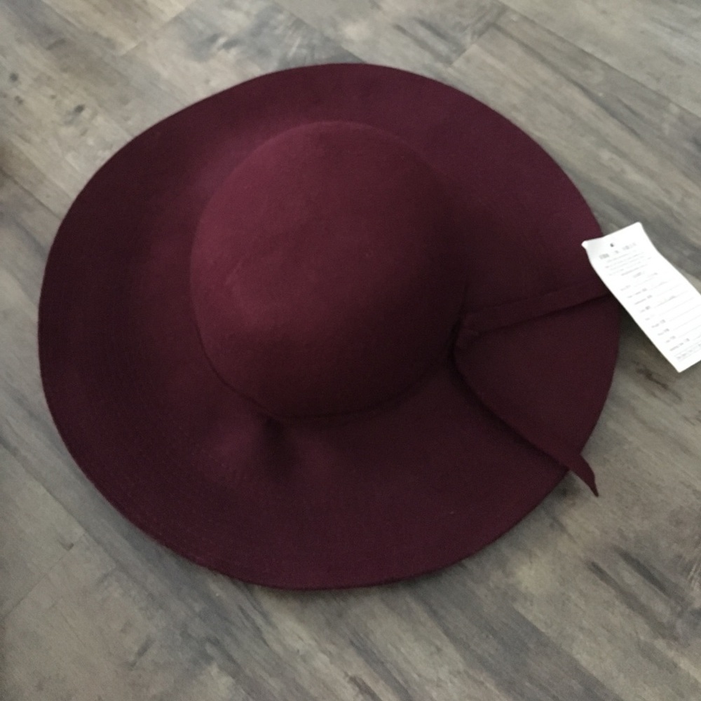 Floppy Hat in Burgundy