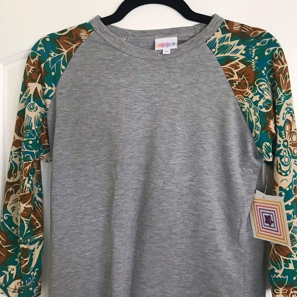 Lularoe Randy tee