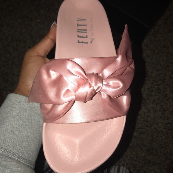 RIHANNA BOW SLIDE - Picture 4 of 4