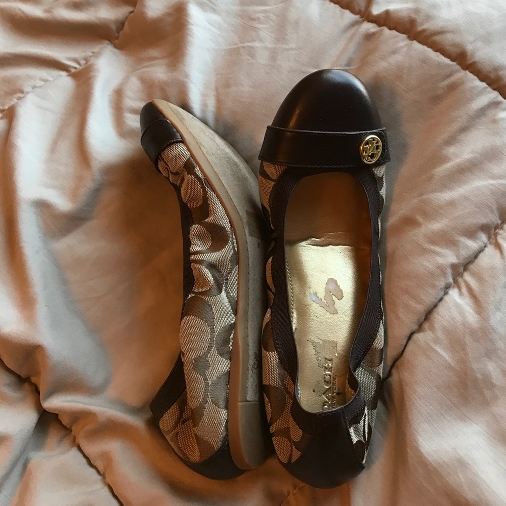 Coach slip on's