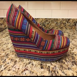 Tribal wedges
