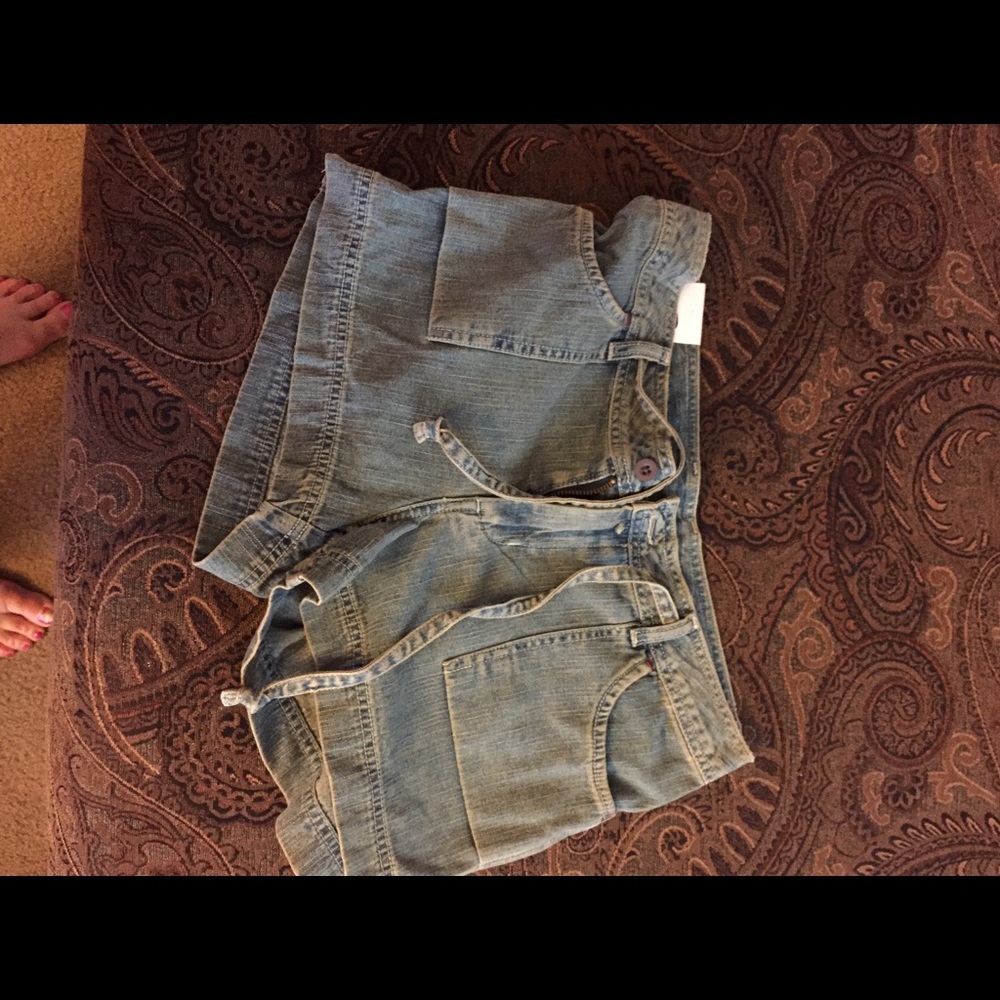 💕 Brand new with tags wish jean shorts 💕