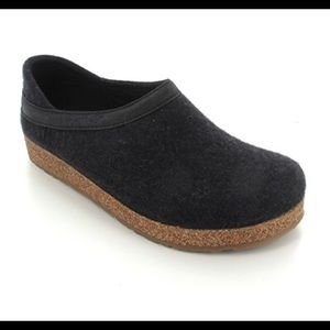 HAFLINGER® Wool Clogs | Grizzly Buffalo, Graphite