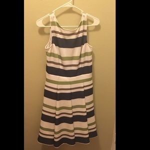 Dress with stripes.