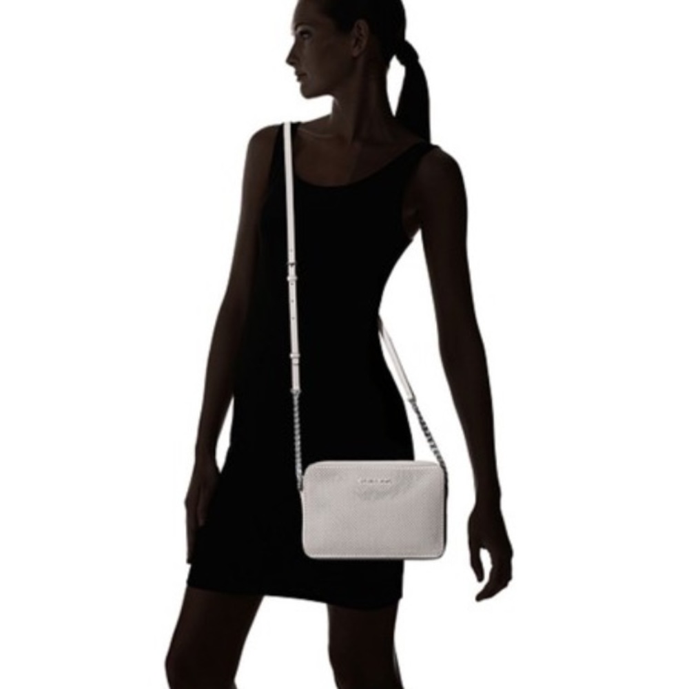 🚫Sold🚫MICHAEL KORS PERFORATED LEATHER CROSSBODY - Picture 6 of 6