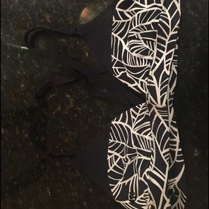 Final price. NWT NEVER WORN LULULEMON SWIM TOP