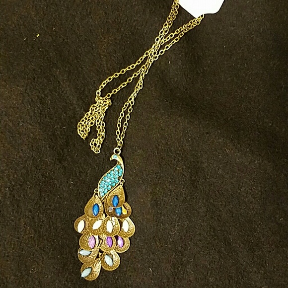 Necklace - Picture 1 of 4