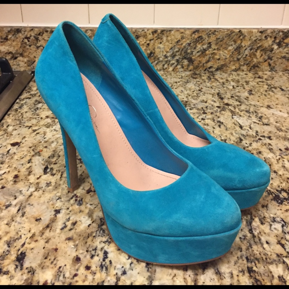 Suede pumps