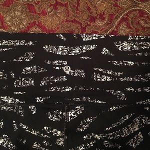 Lululemon Capri pants