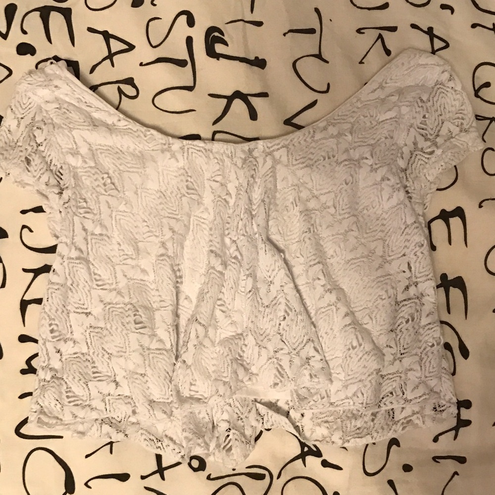 Pink & white tops - Picture 4 of 4