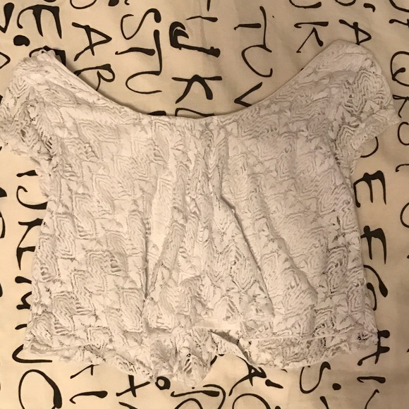 Pink & white tops - Picture 4 of 4