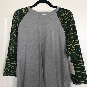 Lularoe Randy tee