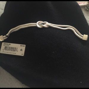 Kenneth Cole magnetic clasp infinity bracelet