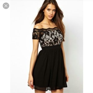 NWT Elise Ryan Skater Dress