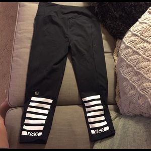 Victoria's Secret Sport Capri Yoga Pants