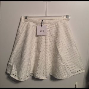 White linen skirt 🌹 🌺