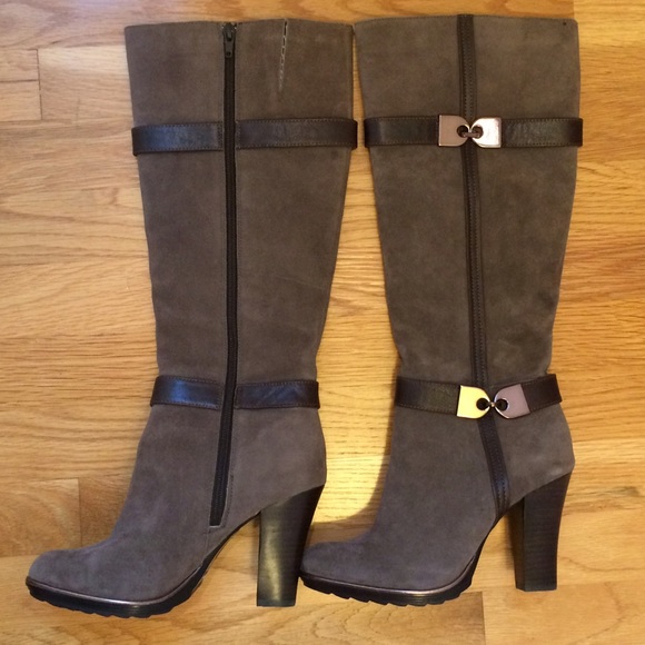 Sofft Shoes - Sofft Heeled Suede Boots