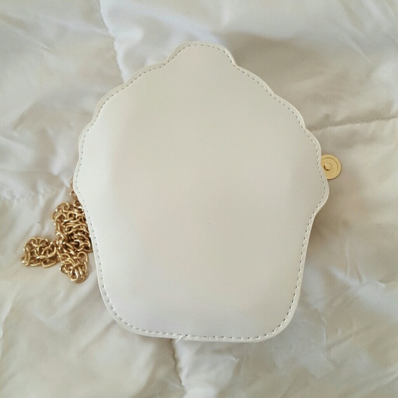 Modcloth For Sweets' Sake Cupcake Bag - Picture 4 of 4