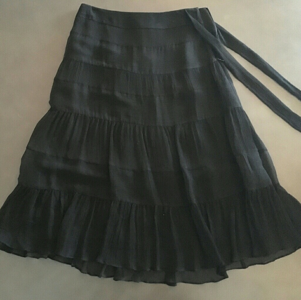 Laundry by Shelli Segal Black Ruffled Skirt