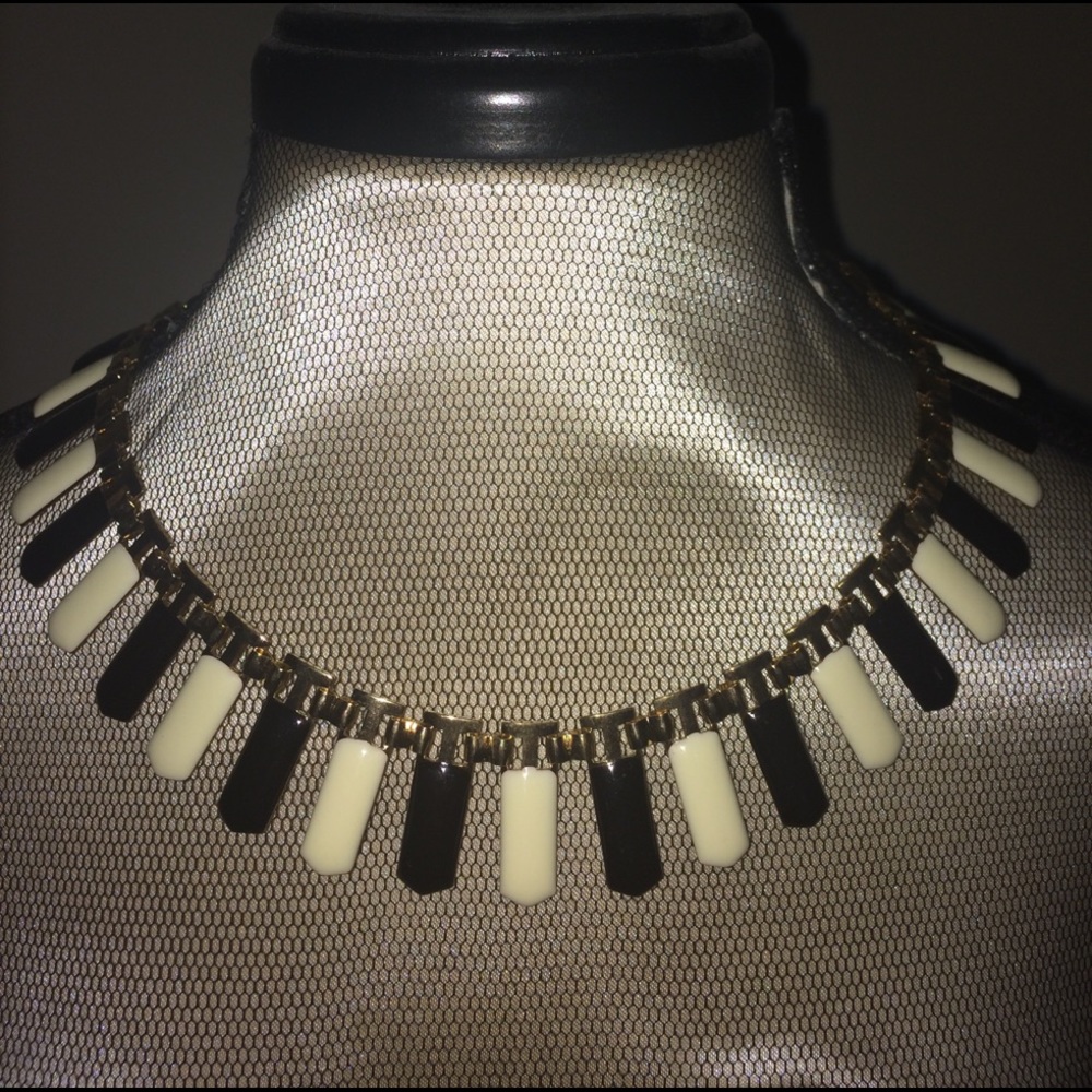 White and black alternating necklace.