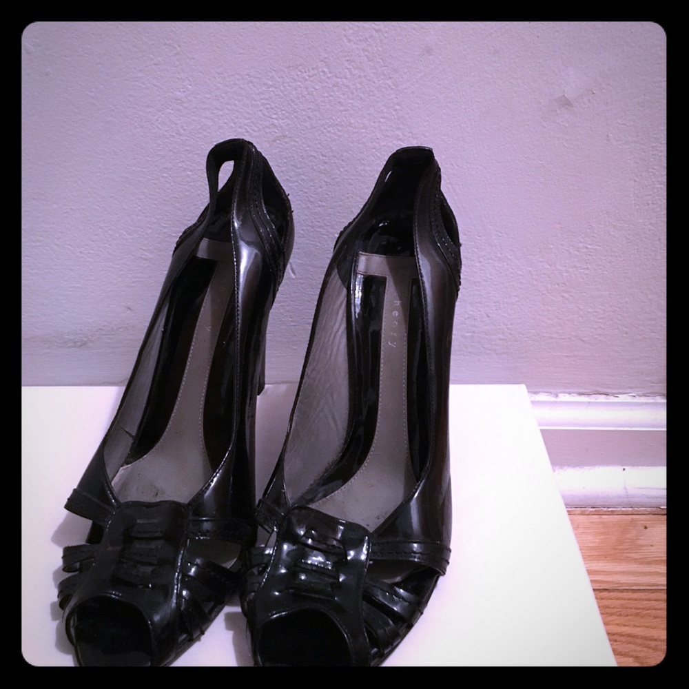 🔹SALE🔹Theory black patent leather pumps