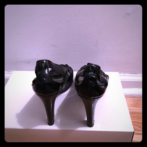 🔹SALE🔹Theory black patent leather pumps - Picture 3 of 5