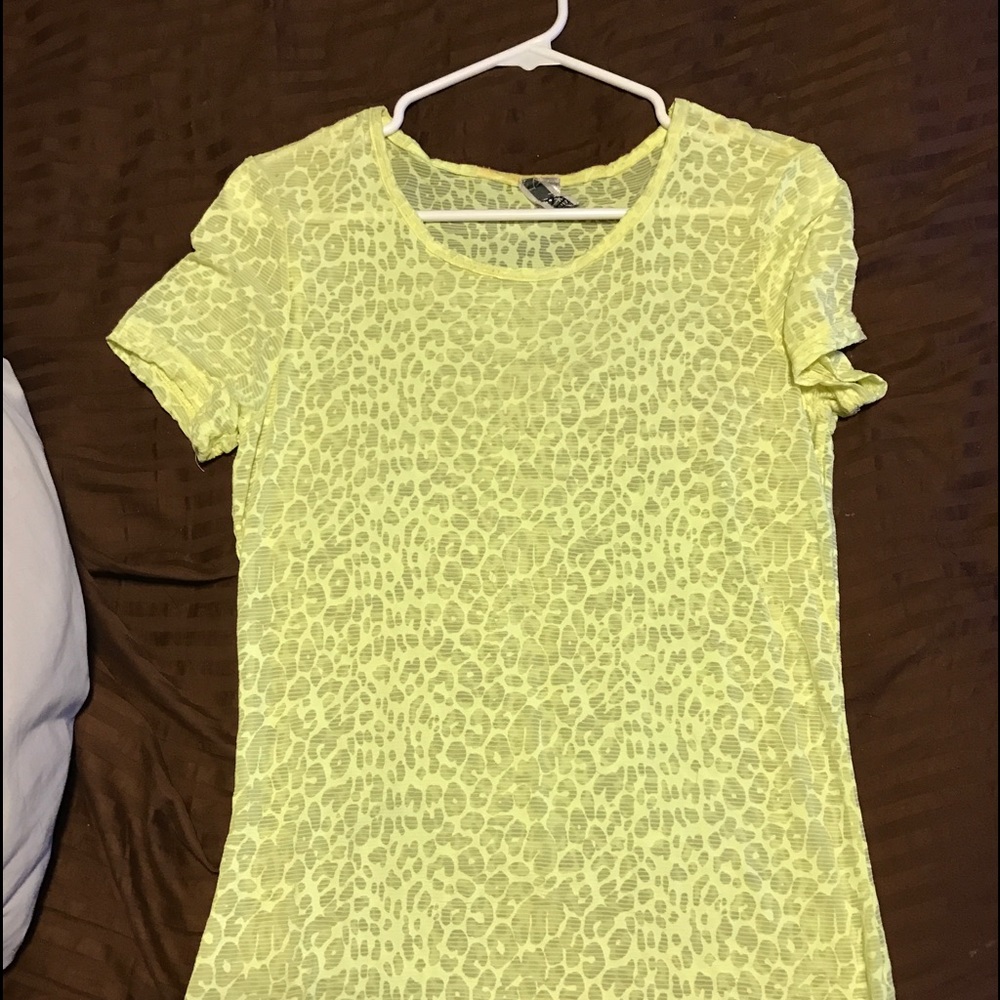 Short sleeve shirt