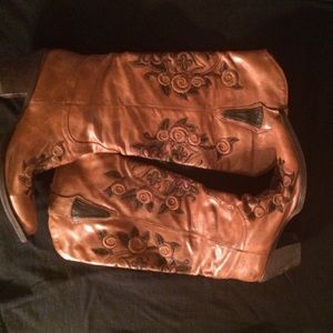 Brown Cowboy Boots with design