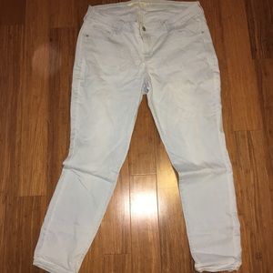 Never worn plus size straight leg jeans SZ 18